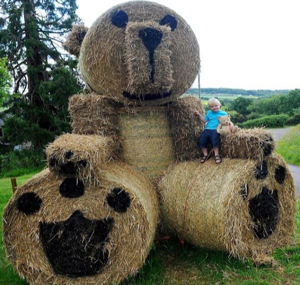 18 ft Taddy Bear by Phil Gwilliam
