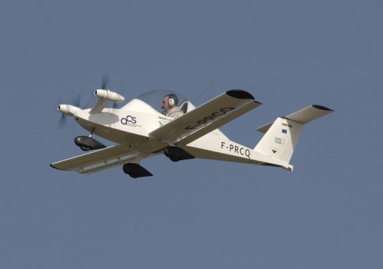 all electric cri airplane succeeds in maiden test 