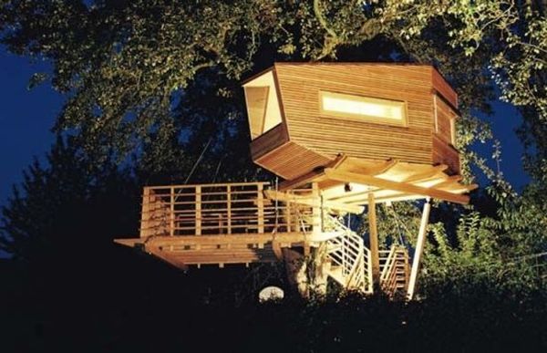 Baumraum Modern Tree House