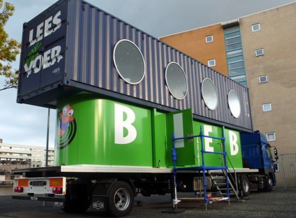 biebbus shipping container children library 1