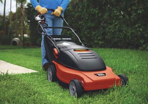 Black & Decker cordless electric mowers