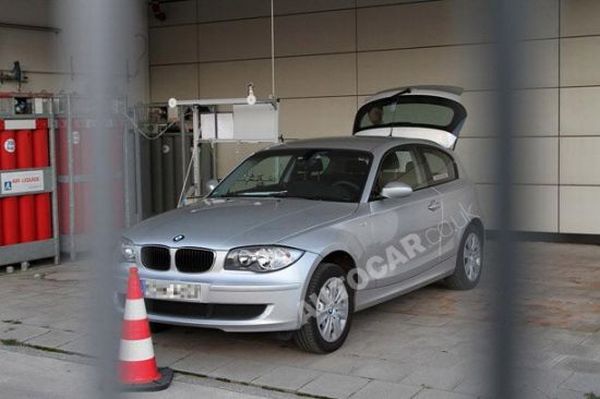 BMWâs hydrogen fuel cell hybrid vehicle