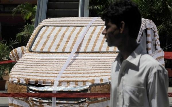 Car installation made from cigarettes 3