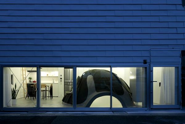 Crazy Japanese House Features Solar Heated Bathroom Bunke