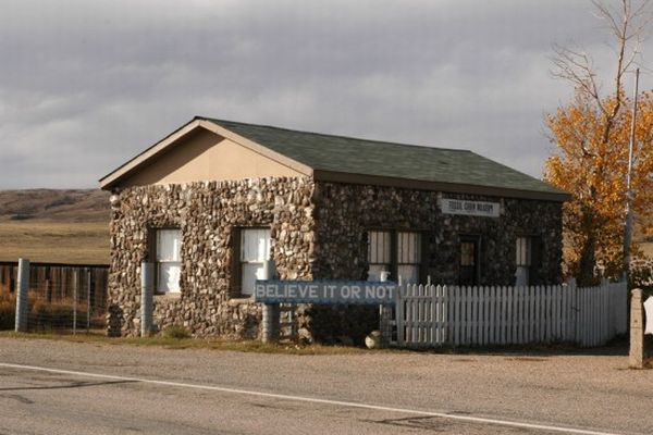 fossil cabin 550x367