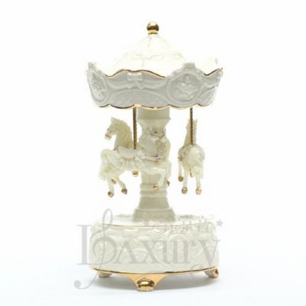 Luxury Musical Carousel with Chramatic Lamp
