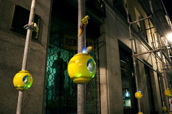 luzinterruptus urban nest light art installation 1