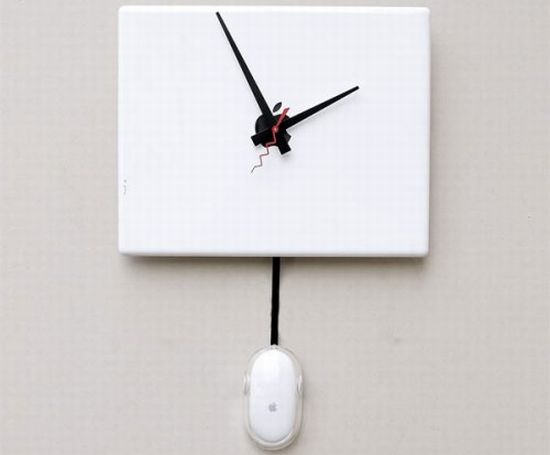 recycled apple ibook g4 clock
