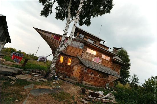 recycled ship house 1