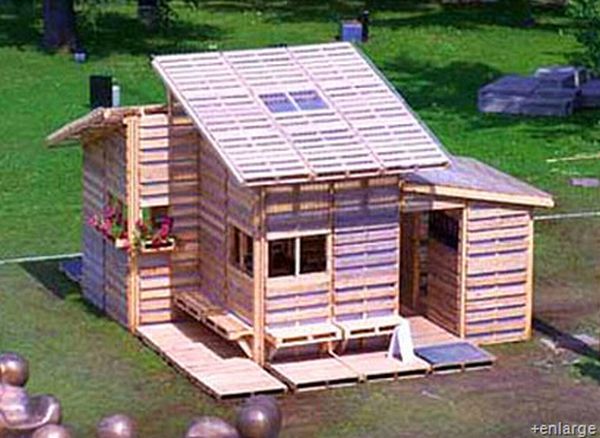 Recycled Pallet House