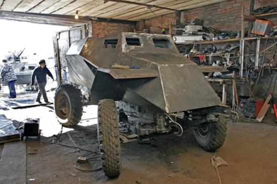 russian artisan creates ww2 armored division from 