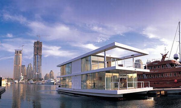 tubiQ Floating house