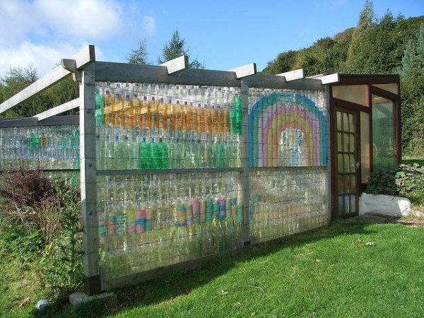 Wall out of plastic bottles