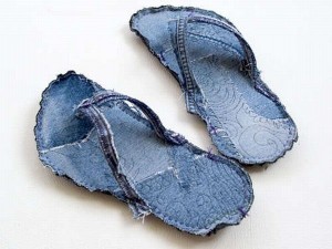 xblue-jean-slippers.jpeg.pagespeed.ic.RrMrb-gbOR