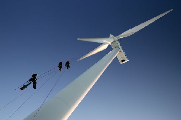 vestas_turbine_-_rope_access