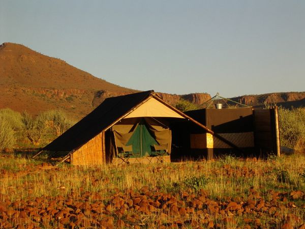 Etendeka Mountain Camp (Namibia)