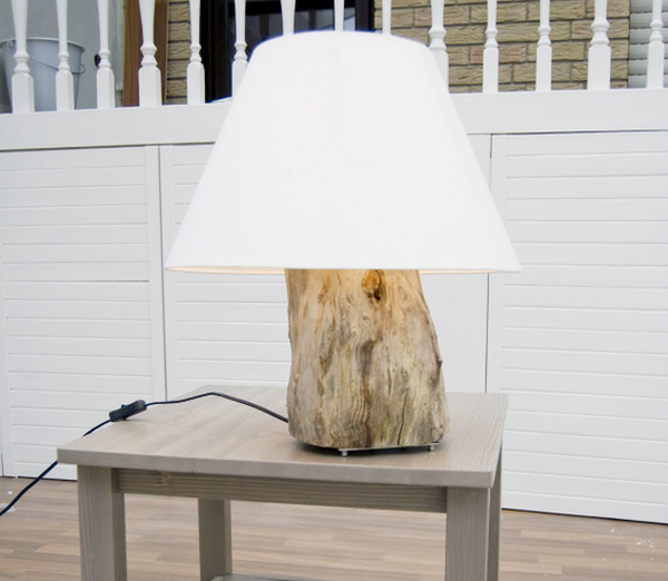 tree stump Table lamp