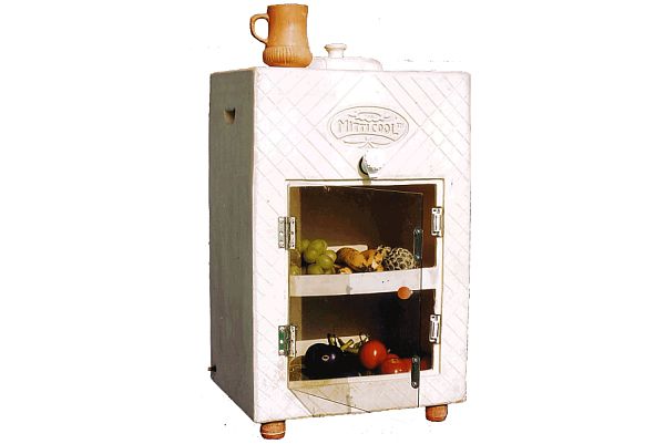 Clay Refrigerator MittiCool