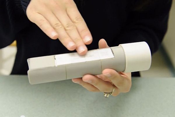 Flashlight Powered by body heat