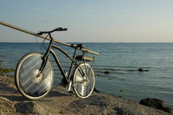 Solar powered E-bike by Jesper Frausig
