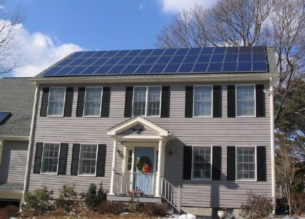 solar-panels-green-home