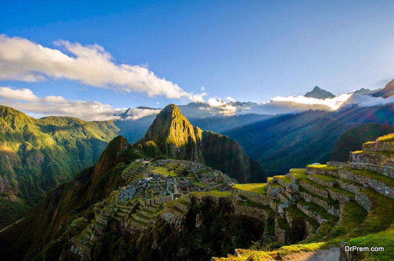 Manchu-Picchu-Peru.