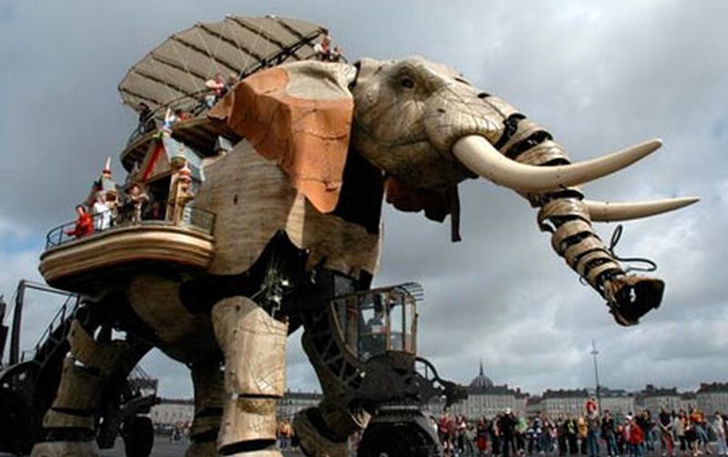 Great robotic elephant Francois Delaroziere