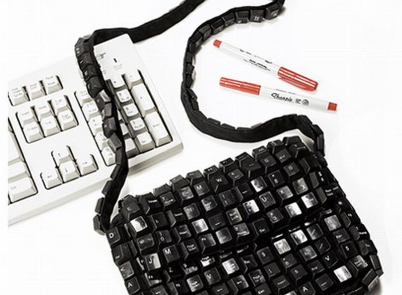 Recycled keyboard shoulder purse