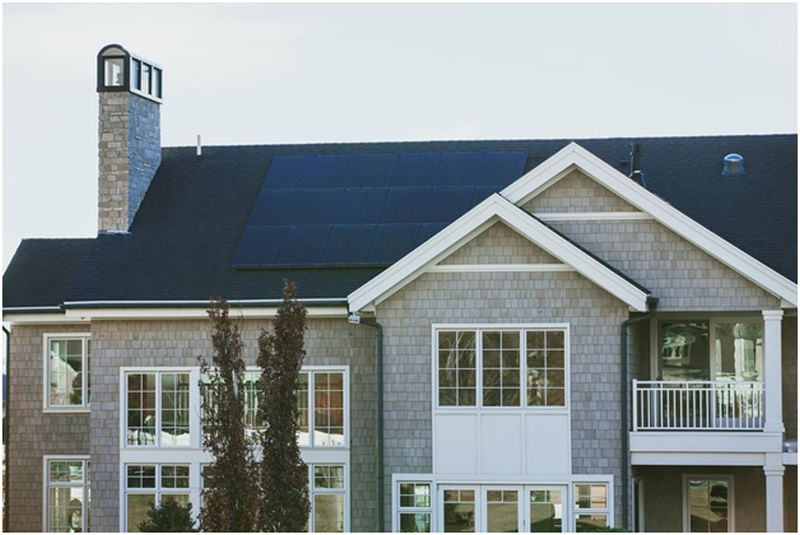 How many solar panels do I need to power my 4 bedroom house?