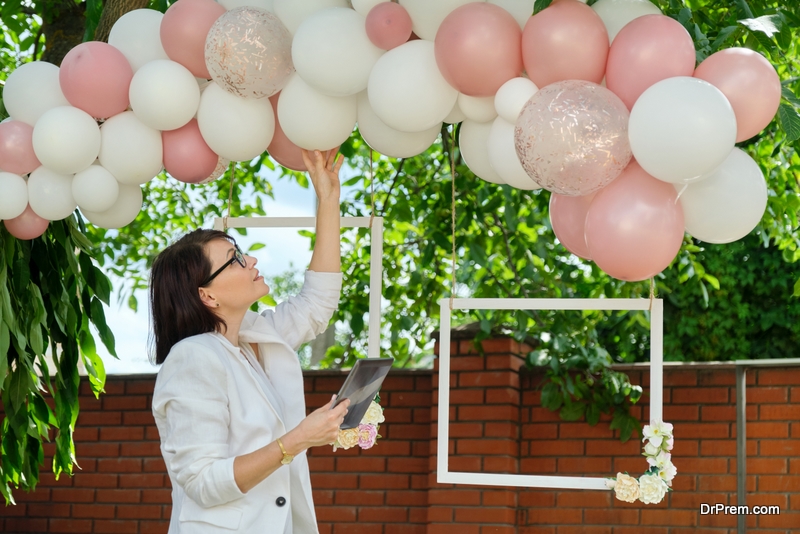 Start a Balloon Decorating Business