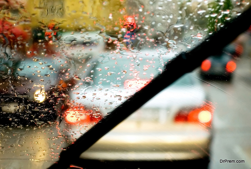 Rain-Sensing Windshield Wipers