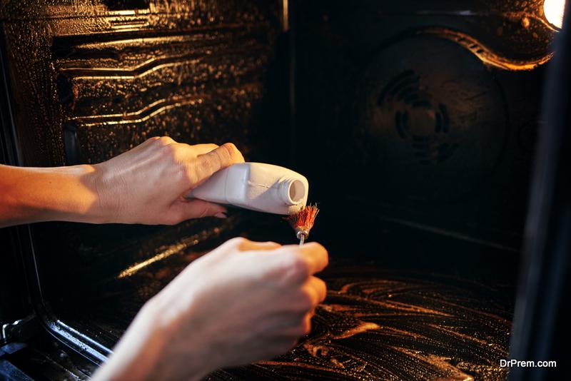 How to Clean Your Oven Spotlessly Expert Tips