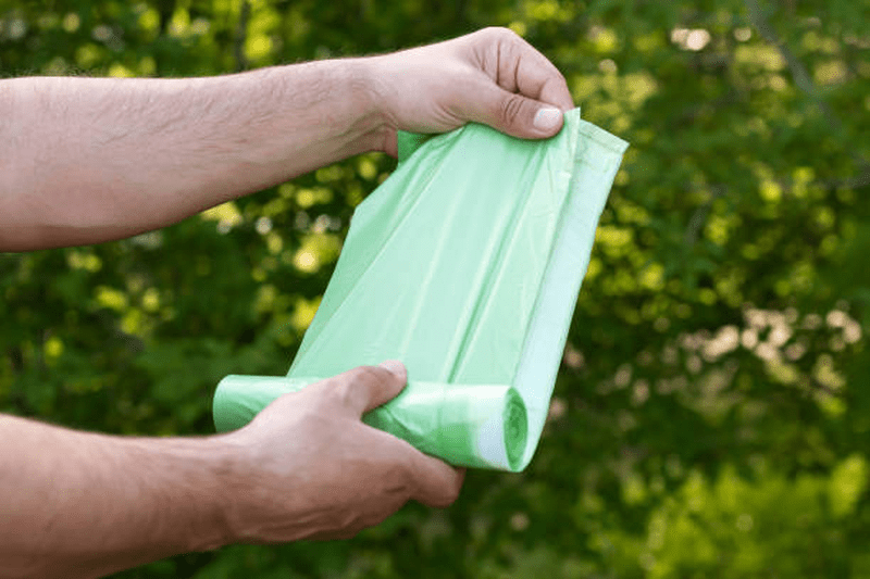 Choosing the Right Compostable Bags for Your Business Types and Benefits